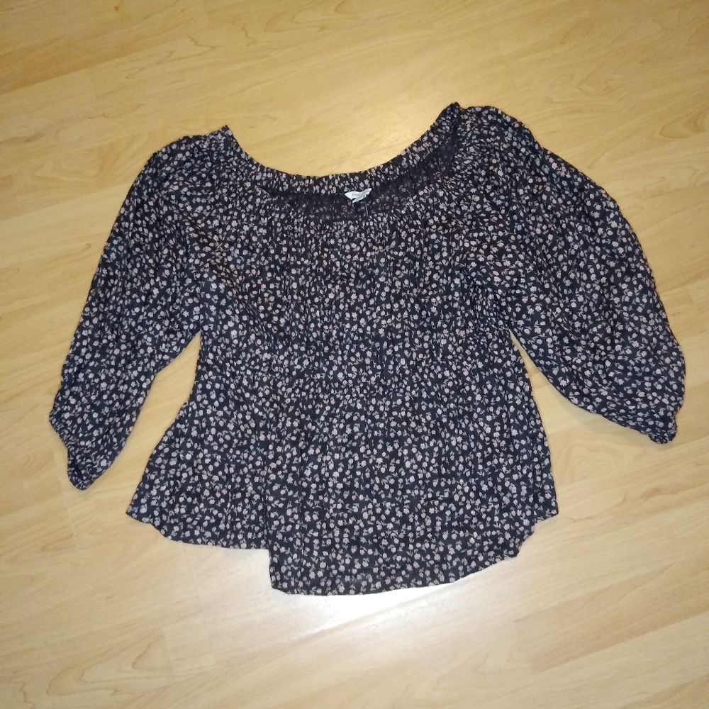 New with Tags American Eagle Floral Shirt - Size XL